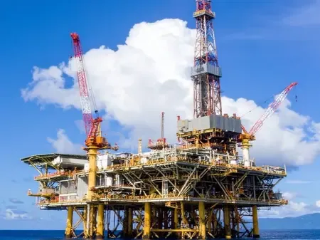India Asserts Independent Energy Policy Amid US Waiver on Russian Crude