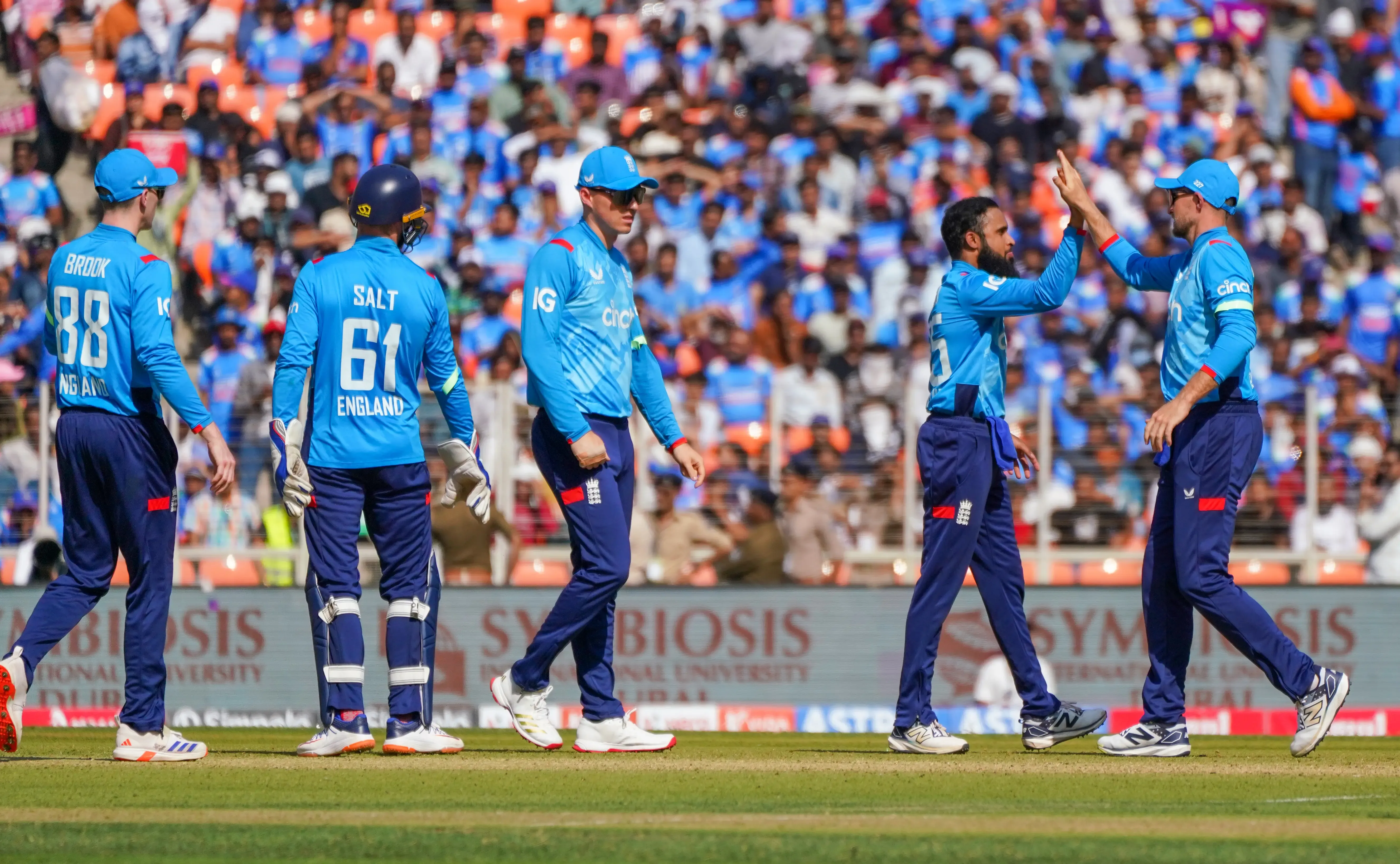 Butcher: England Lacks Experience to Be Champions Trophy Contenders