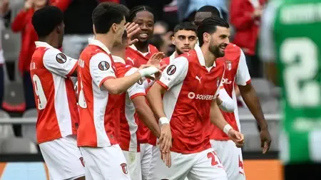 Cucho Hernandez's Late Penalty Secures Draw for Braga Against Real Betis in Europa League Quarterfinals
