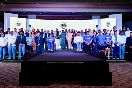 CWG 2026: IOA ने ग्लासगो के लिए 124 सदस्यीय टीम इंडिया को दी भव्य विदाई, 'इनविजिबल ट्रैजेक्ट्रीज' किट का अनावरण