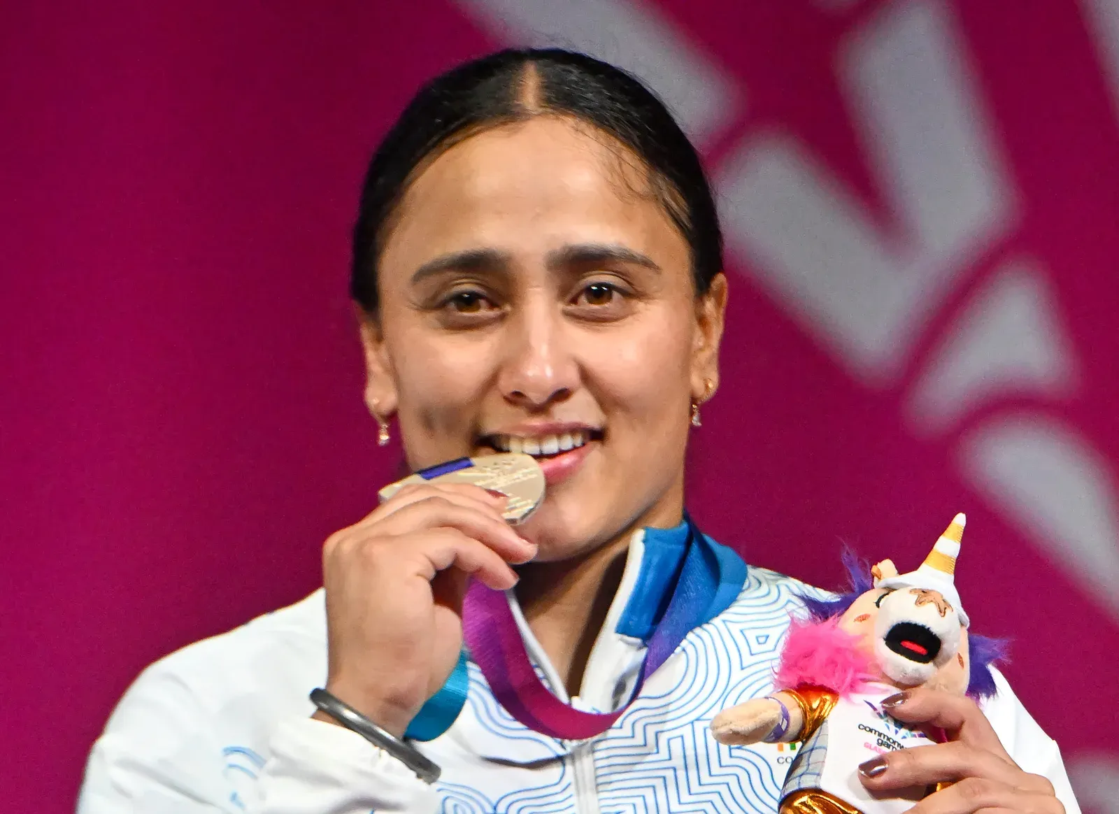 सीडब्ल्यूजी 2026: गुलवीर सिंह ने 10,000 मीटर में रचा इतिहास, हरजिंदर कौर ने वेटलिफ्टिंग में जीता सिल्वर