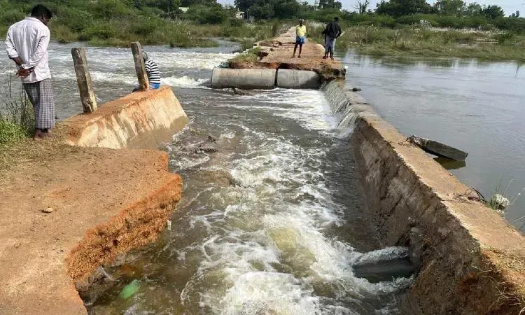Aftermath of Cyclone Fengal: Three Villages in TN Isolated
