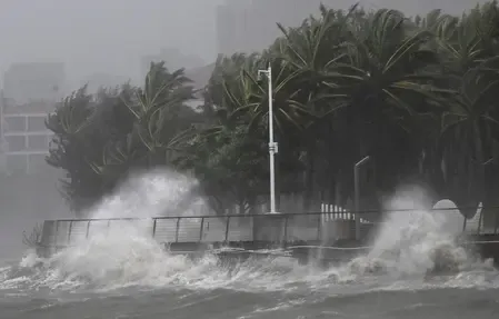 Cyclone warning issued for Australia's Northern Territory