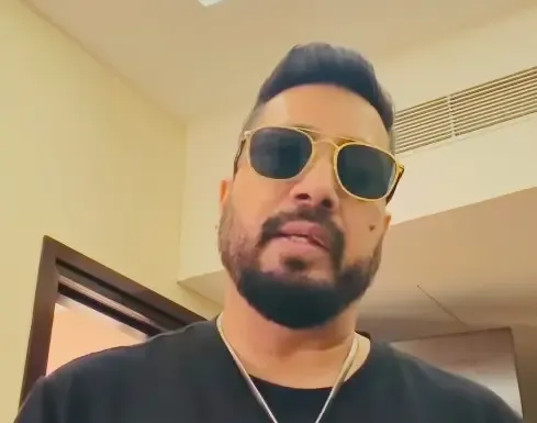 दलेर मेहंदी पर शराब के आरोप: मीका सिंह बोले — 'साबित हो गया तो सिंगिंग छोड़ दूंगा'
