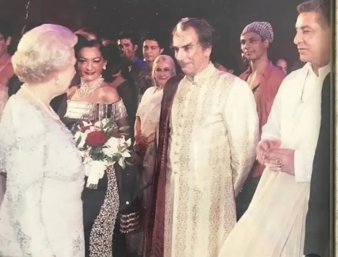 Dilip Tahil Remembers His Meeting with the Queen of England on World Theatre Day