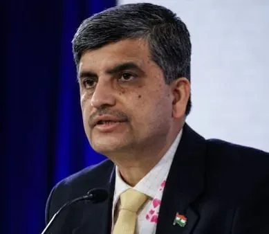 IRDAI Chairman calls for end to dark patterns in insurance digital platforms