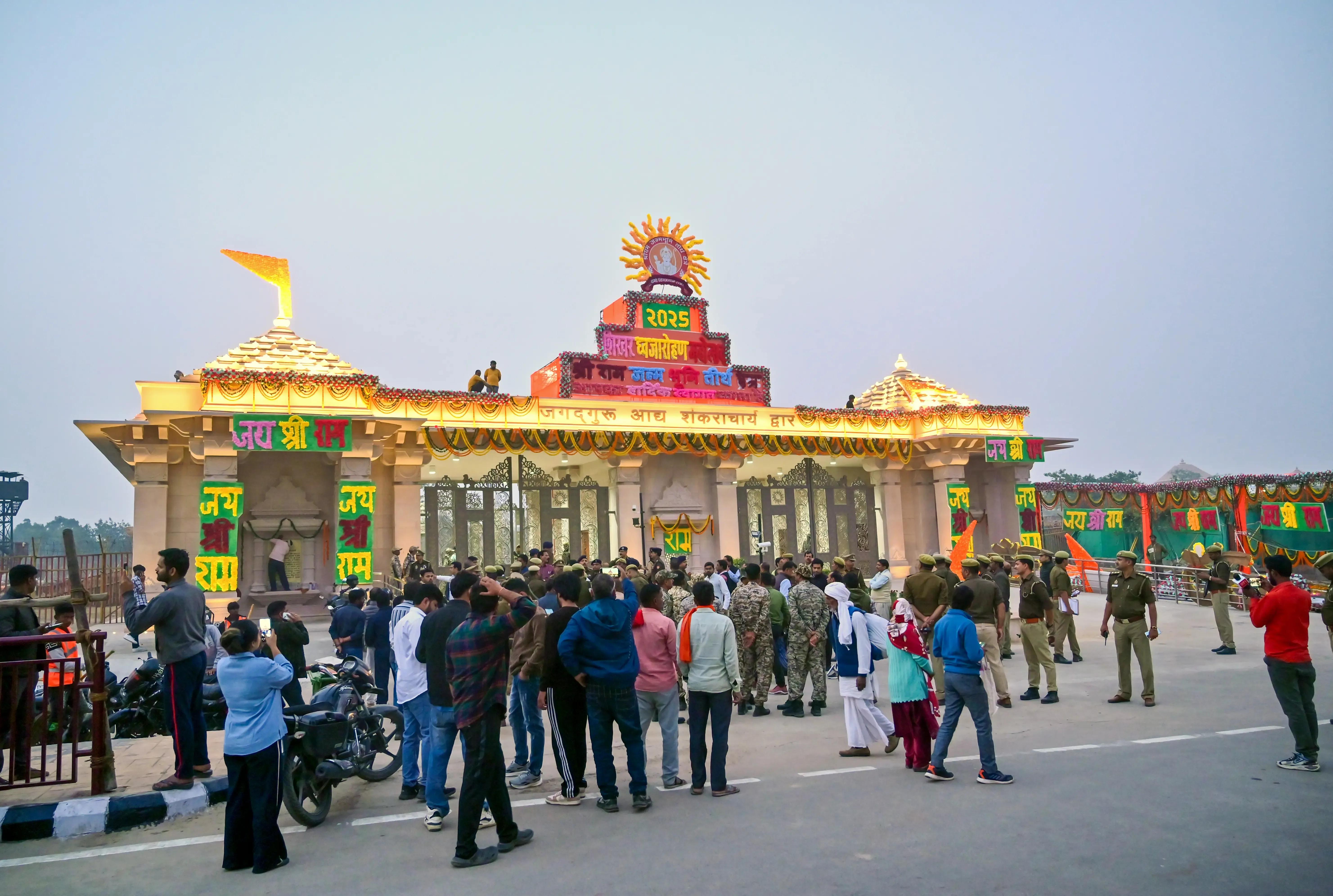Will the Darshan at Ram Temple Close Ahead of Tomorrow’s Grand Flag-Hoisting Ceremony?