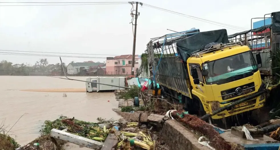 What is the latest on the rising death toll from flooding in Vietnam?
