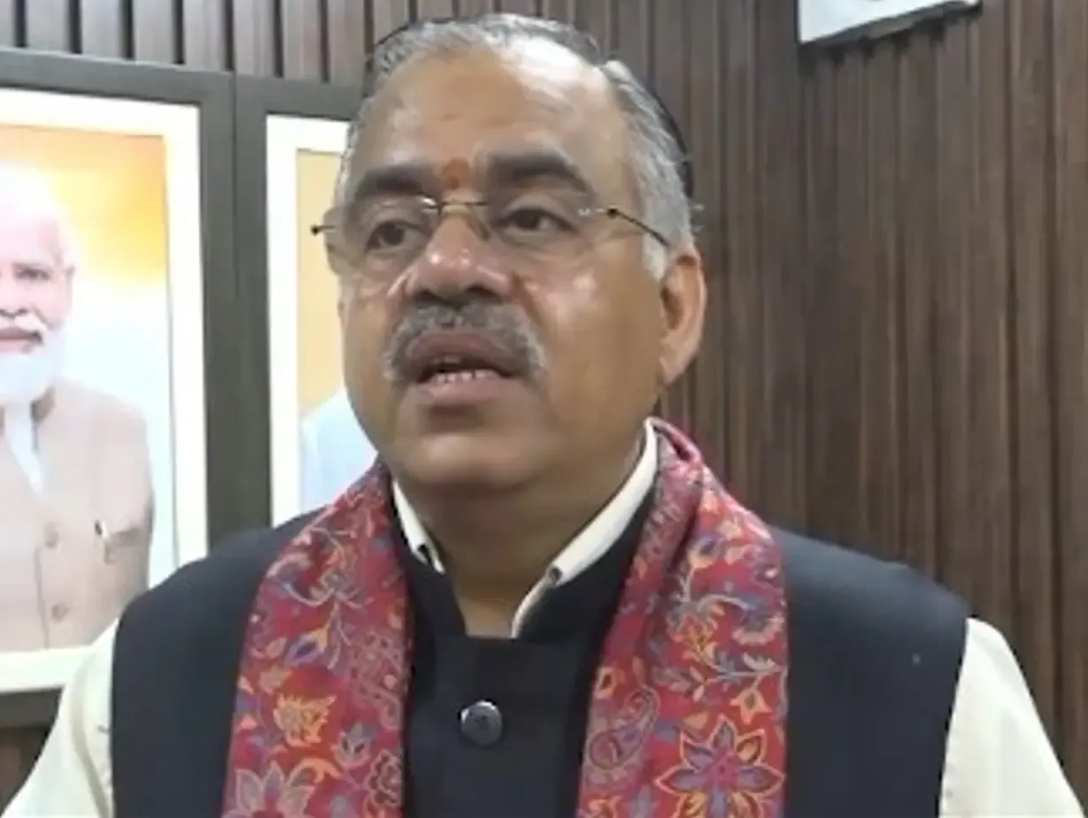 Is the Removal of Deceased or Illegal Votes Crucial for a Healthy Democracy?