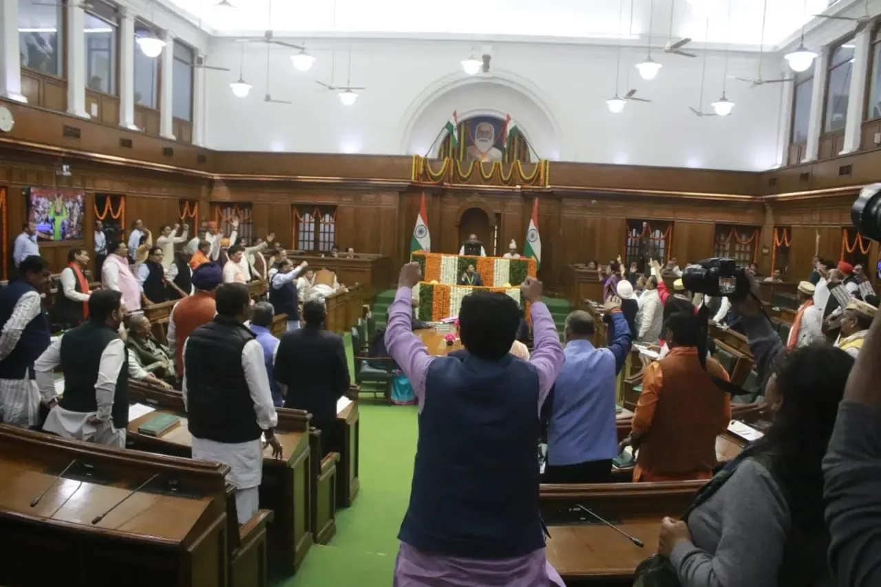 CAG Report Highlights Unauthorized Decisions; Accountability Needed for Delhi Liquor Policy Lapses