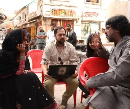 दीपिका-रणवीर की 'राम-लीला' के 12 साल पूरे, राइटर सिद्धार्थ ने शेयर कीं पर्दे के पीछे की 12 तस्वीरें