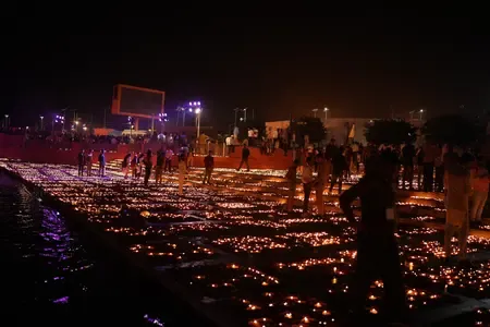दीपोत्सव 2025: अयोध्या में पहली बार महाकुंभ की तर्ज पर एआई कैमरों से निगरानी