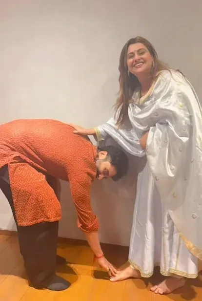 Deepshikha Deshmukh ties rakhi to Jackky Bhagnani, calls him 'pure gold'