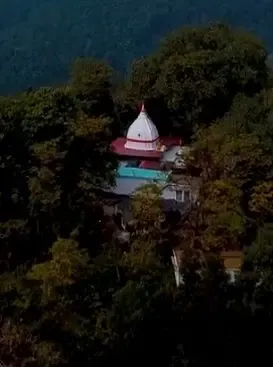 मां संतला देवी मंदिर देहरादून: पत्थर बने भाई-बहन की पौराणिक कथा और आस्था का अनूठा केंद्र