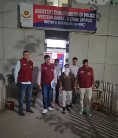 दिल्ली: क्राइम ब्रांच ने 161 किलो गांजा मामले के पैरोल जंपर को 5 साल बाद चंदर विहार से दबोचा