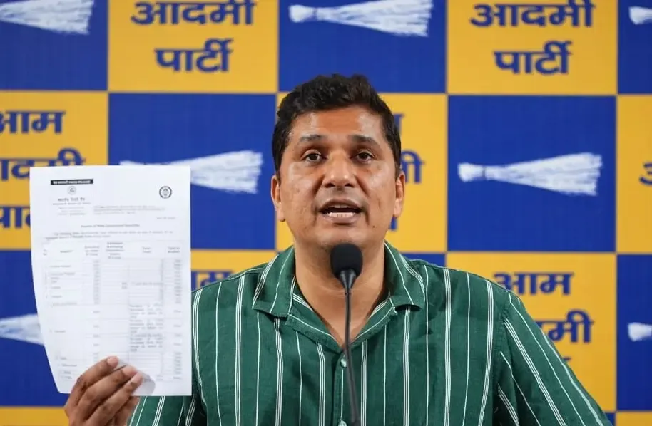 दिल्ली की महिलाओं के लिए 2500 रुपए की गारंटी पर 'आप' ने भाजपा पर उठाए सवाल