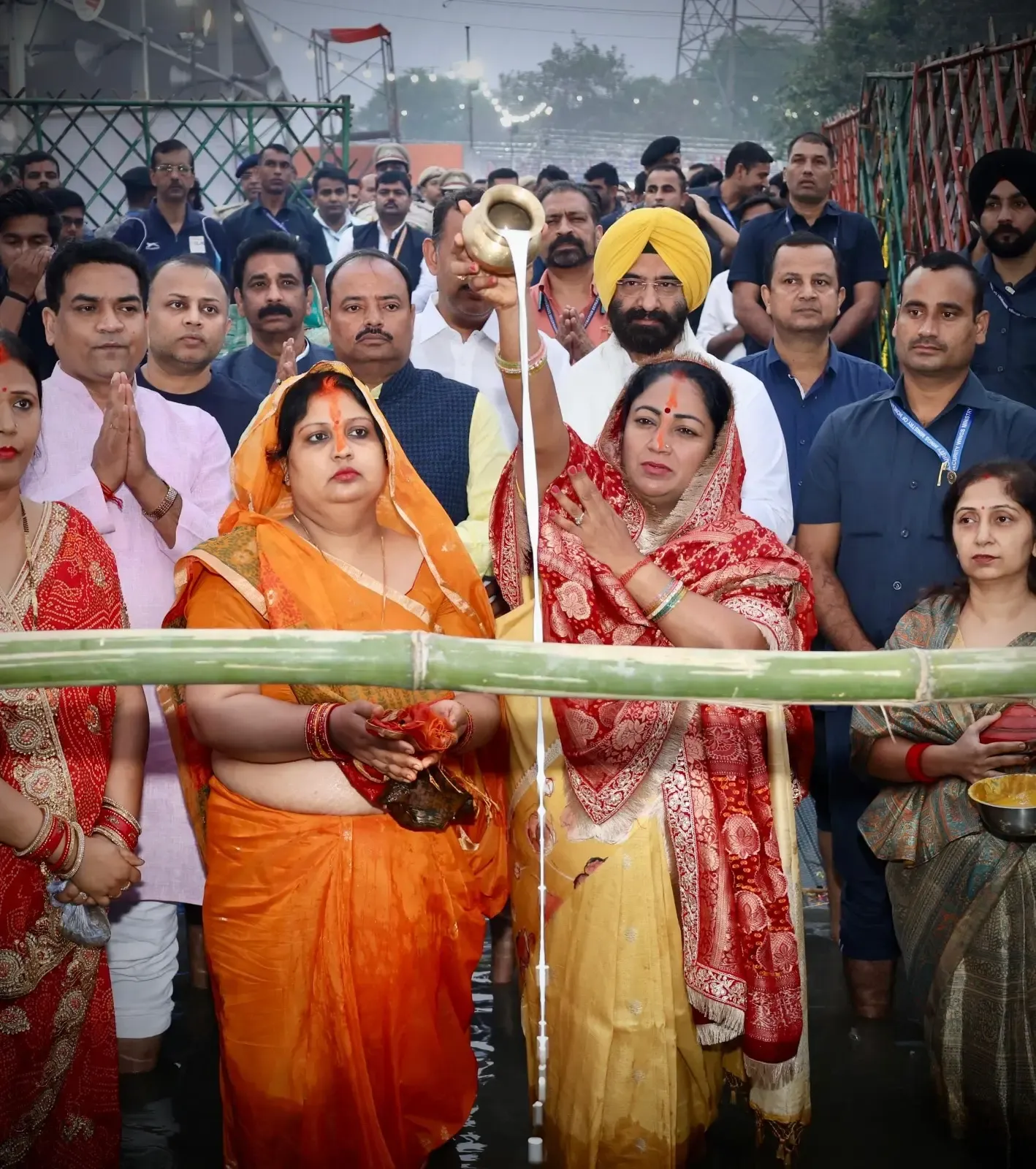 Did Delhi and Assam CMs Offer ‘Usha Arghya’ on the Final Day of Chhath Puja?
