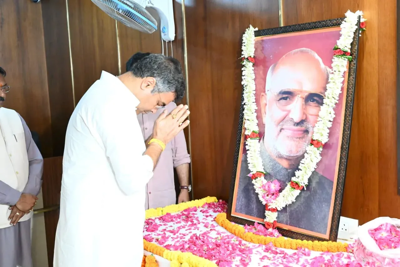 Delhi BJP honours ex-CM Sahib Singh Verma on death anniversary