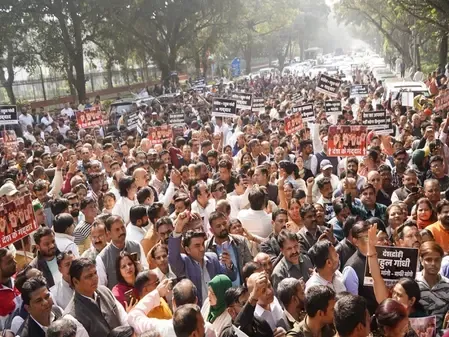 Why Are Delhi BJP Workers Demanding an Apology from Rahul Gandhi?