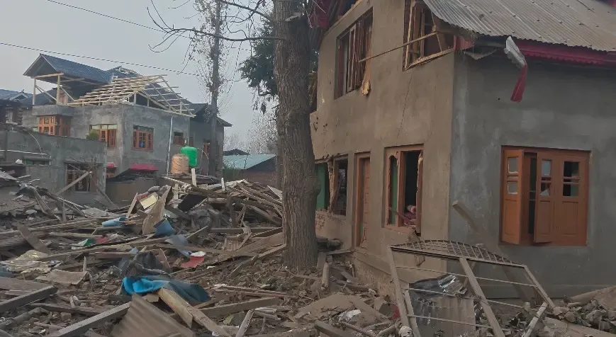 Did Security Forces Just Demolish Umar's House in Kashmir After the Delhi Blast?