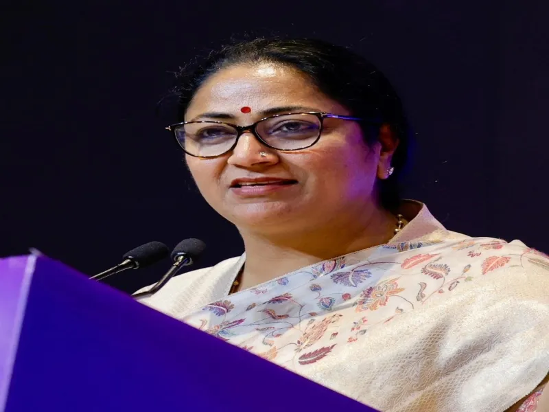 What is the new Rs 50,000-a-month tourism fellowship for youth in Delhi?