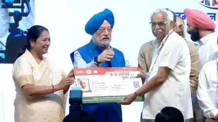 Did Delhi CM Launch a Rs 10 Lakh Health Insurance for Senior Citizens?