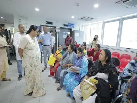 Delhi CM Rekha Gupta's Surprise Hospital Visit Exposes Major Gaps