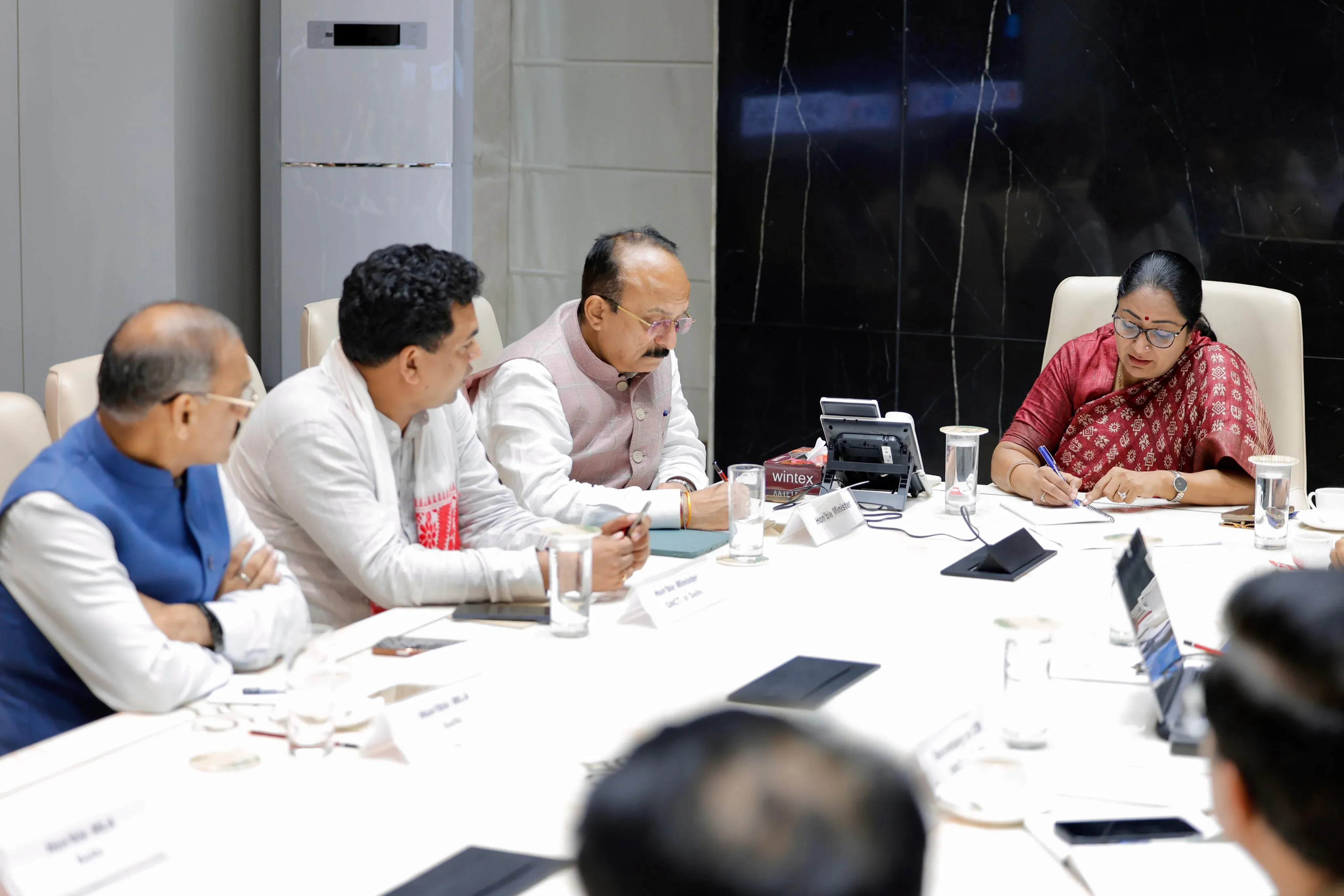 How is Delhi CM Rekha Gupta Supporting 374 Kanwar Committees?