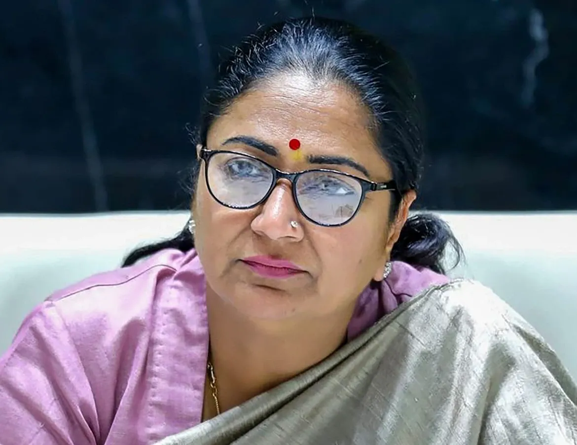 Did Delhi CM Rekha Gupta Really Receive a Death Threat?