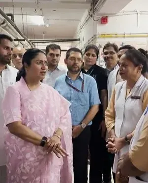 Delhi CM Rekha Gupta inspects Lal Bahadur Shastri Hospital, pushes for better care