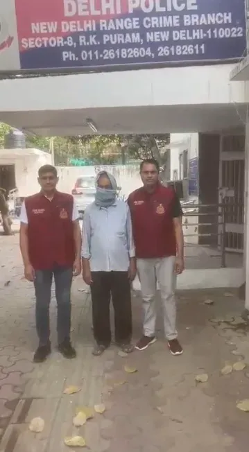 Delhi Crime Branch arrests man wanted since 2020 in thumb-chopping robbery case