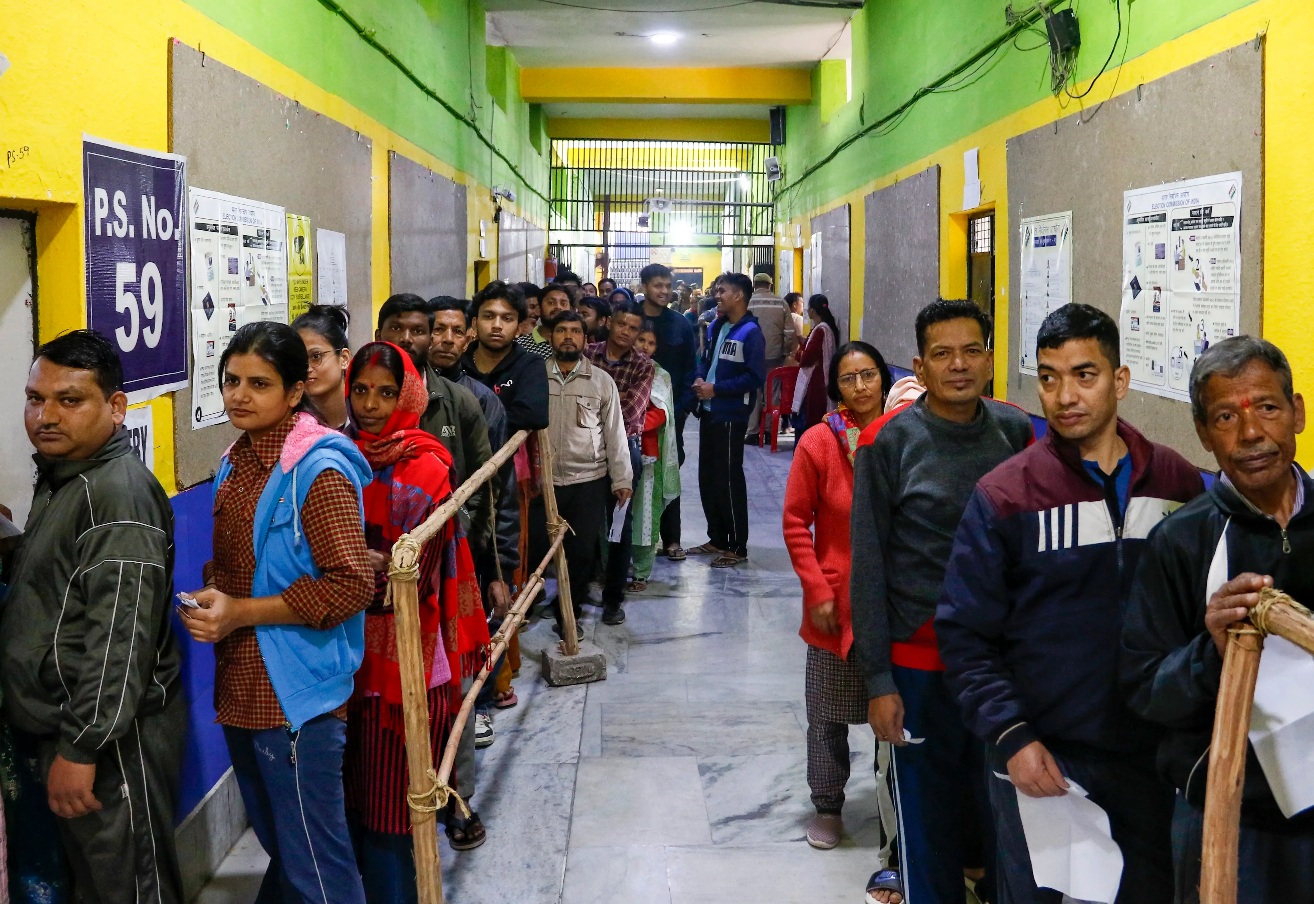 Delhi Elections: Increased Voter Turnout in Trans-Yamuna Districts; Sisodia Raises Allegations