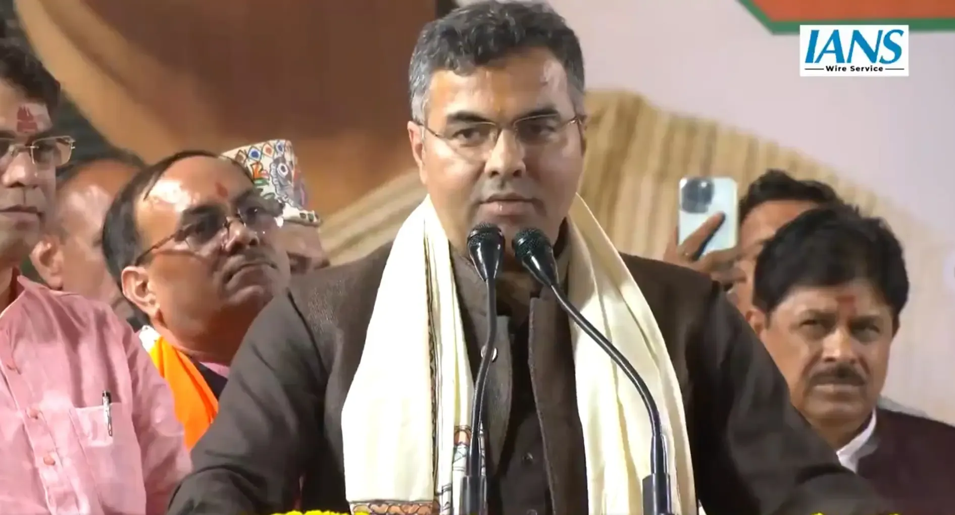 Delhi Government Introduces Four-Digit Helpline for Complaints