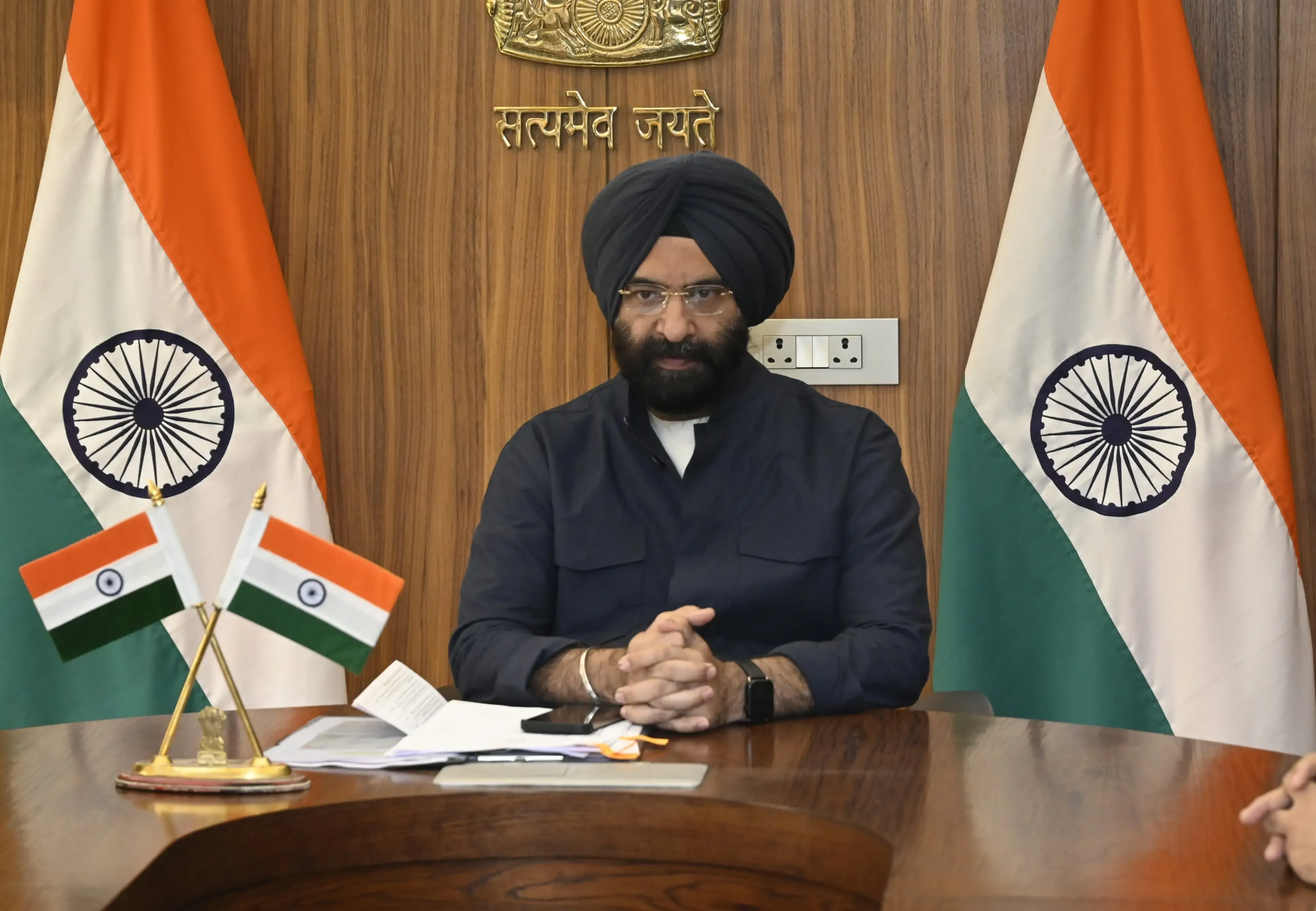 How is the Delhi government boosting incubation facilities for entrepreneurs and startups?