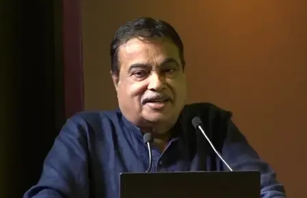 क्या केंद्रीय मंत्री नितिन गडकरी ने वन्यजीव फोटोग्राफी प्रदर्शनी 'हार्टबीट्स' का उद्घाटन किया?