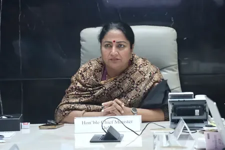 क्या दिल्ली में खुले में कूड़ा जलाने पर 5000 रुपए तक का जुर्माना होगा? सीएम रेखा गुप्ता का नया निर्णय