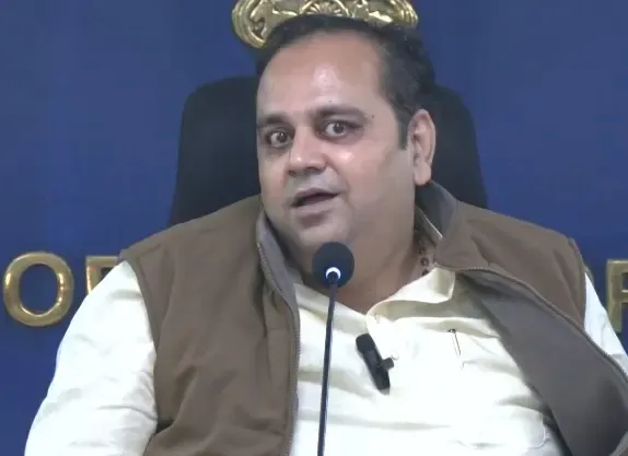 क्या दिल्ली की जनता की भलाई के लिए सरकार जल्दी पेश करेगी ईवी पॉलिसी?