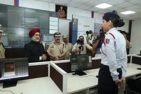 Delhi’s Lieutenant Governor Lauds Traffic Police for Community Engagement on Road Safety