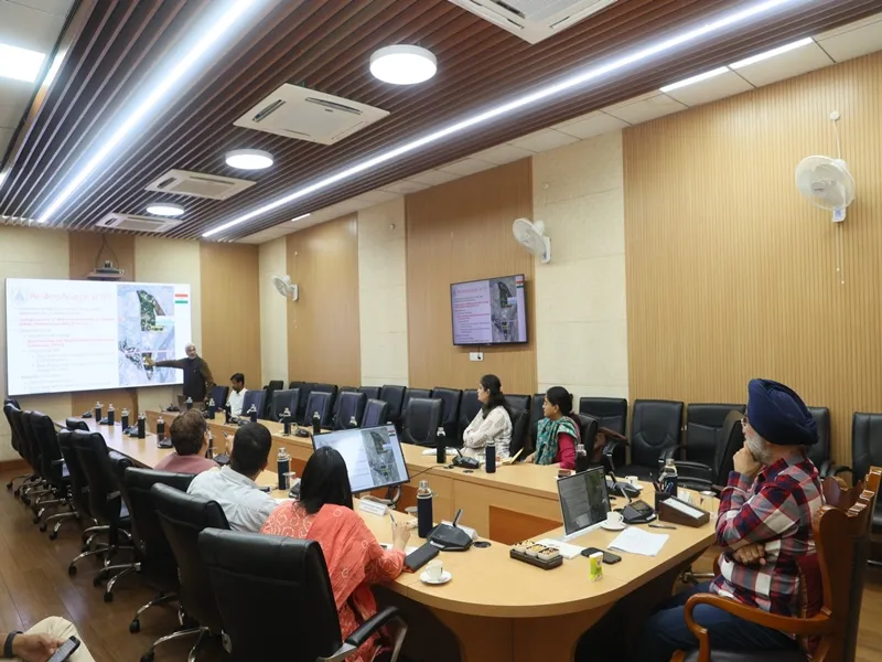 Delhi L-G T.S. Sandhu Engages Experts for Transit Corridor Revitalization