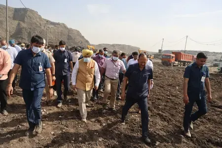 Delhi L-G Sandhu Inspects Bhalswa Landfill, Advocates for Enhanced Waste Management Strategies