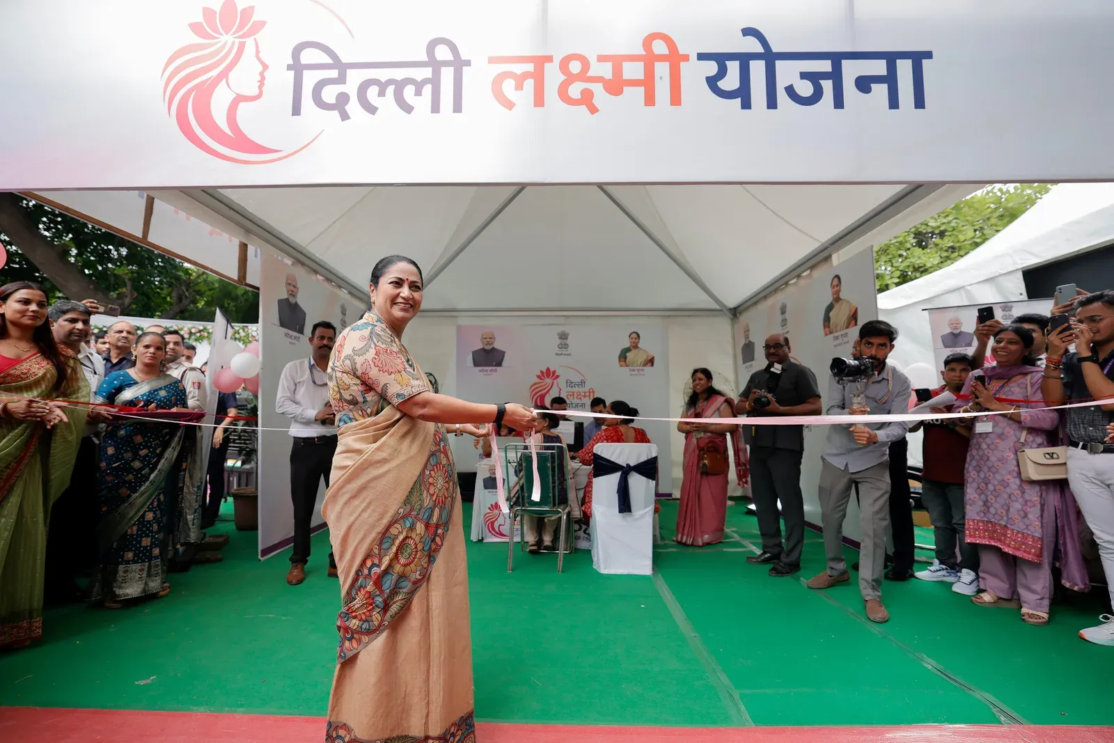 Delhi Lakshmi Yojana: 3 lakh women register by 8 pm on Day 1