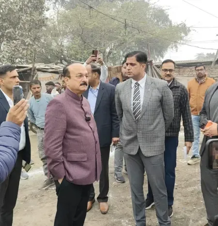 क्या मंत्री आशीष सूद ने स्वच्छता व्यवस्था का निरीक्षण किया और कूड़ा घरों के स्थानांतरण के निर्देश दिए?