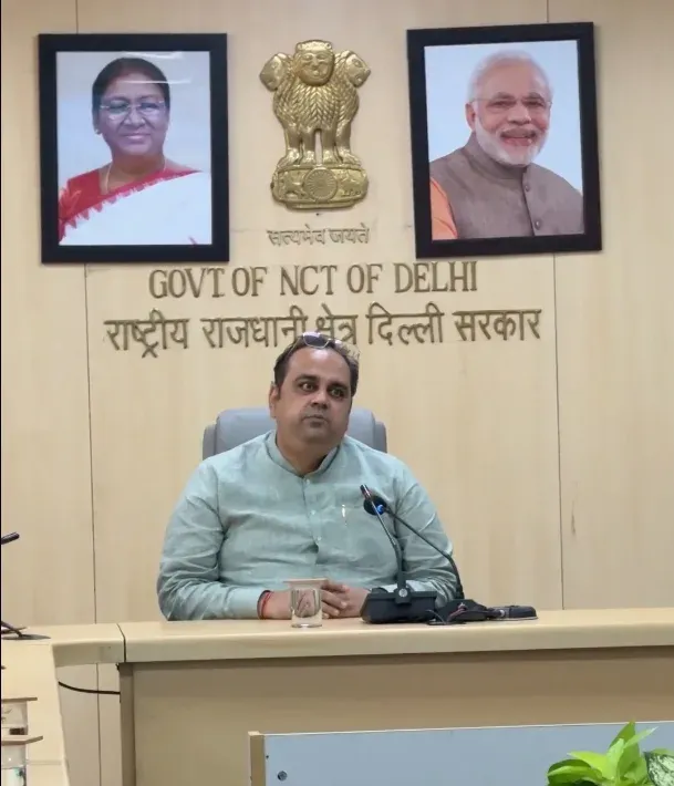 दिल्ली में स्वाइन फ्लू के 1,344 मामले, पिछले साल से छह गुना उछाल; स्वास्थ्य मंत्री बोले — पूरी तैयारी