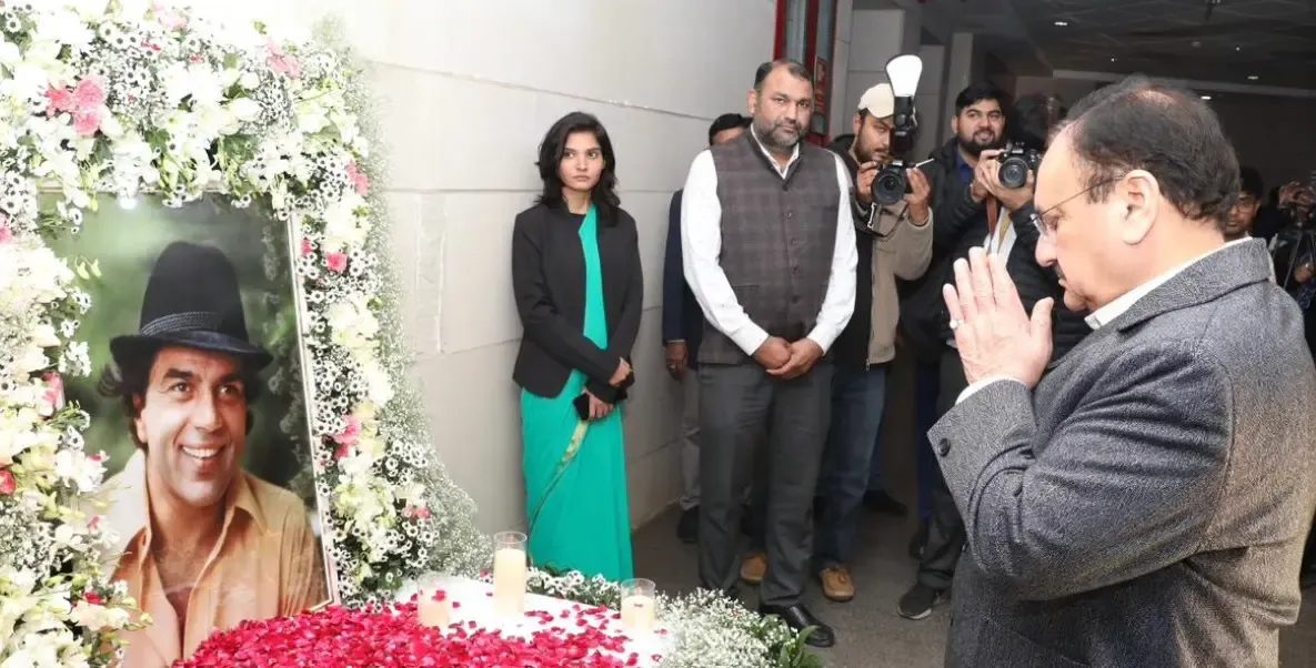 क्या धर्मेंद्र देओल के लिए दिल्ली में प्रार्थना सभा आयोजित की गई?