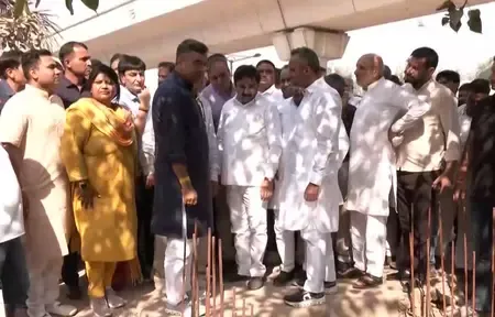 दिल्ली में ‘गवर्नमेंट ऑन व्हील्स’ पहल : प्रवेश वर्मा ने नजफगढ़, कराला, कंझावाला का निरीक्षण कर समस्याओं का लिया जायजा