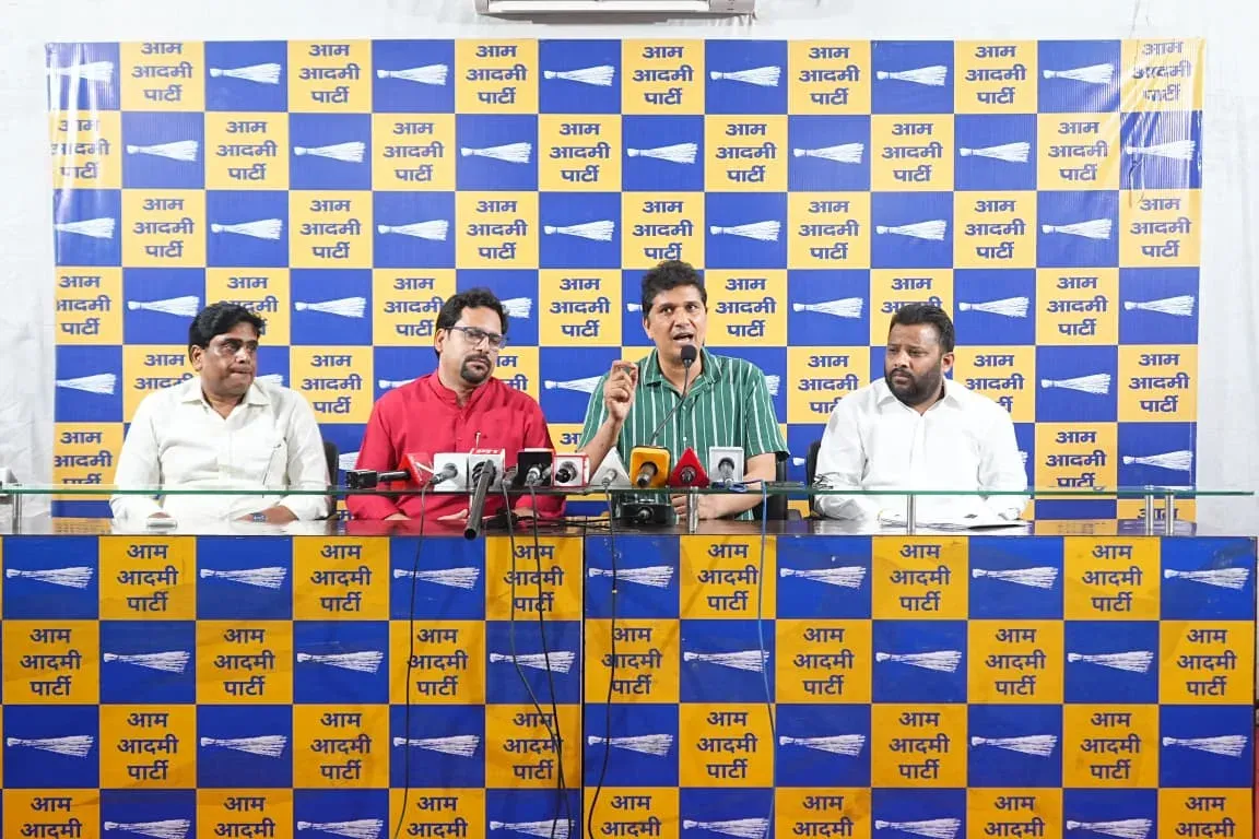 दिल्ली SIR विवाद: AAP का आरोप — 14 लाख गरीब, दलित और प्रवासी मतदाताओं के नाम सूची से हटाए