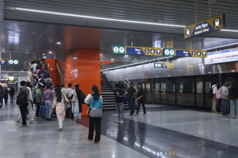 दिल्ली मेट्रो का बड़ा फैसला: एक्स्ट्रा ट्रेन ट्रिप 6 से बढ़ाकर 24 की, निजी वाहनों पर निर्भरता घटाने की मुहिम