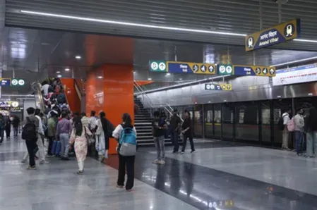 दिल्ली मेट्रो का बड़ा फैसला: एक्स्ट्रा ट्रेन ट्रिप 6 से बढ़ाकर 24 की, निजी वाहनों पर निर्भरता घटाने की मुहिम