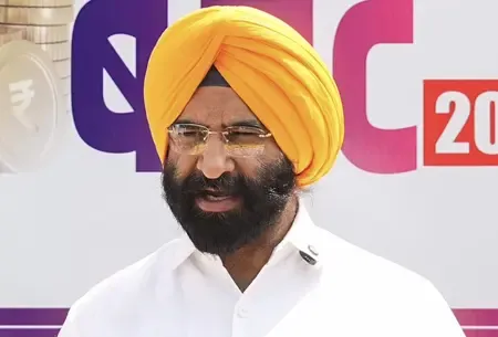 Delhi Minister Critiques AAP MLAs’ Exit to Dodge Debate on Kejriwal's Scandals