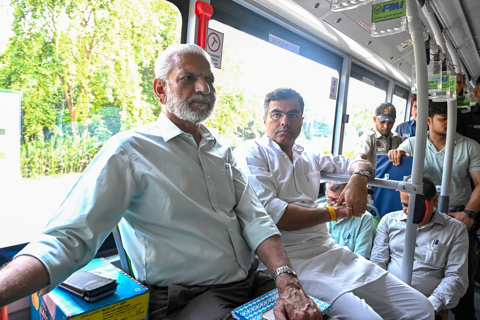 Delhi ministers ride e-bus to launch ₹43 crore PWD drainage project